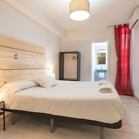 Auberge de jeunesse Easy Sants By Bossh! (Adults Only) à Barcelone Extérieur photo