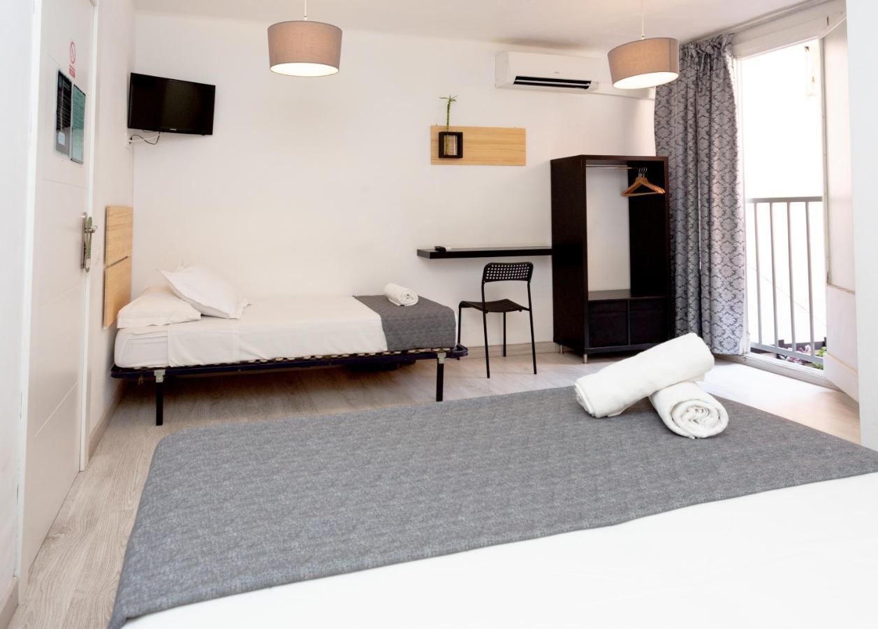 Auberge de jeunesse Easy Sants By Bossh! (Adults Only) à Barcelone Extérieur photo
