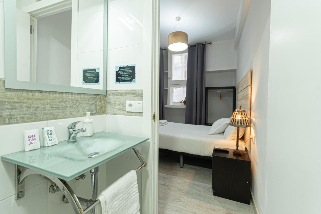 Auberge de jeunesse Easy Sants By Bossh! (Adults Only) à Barcelone Extérieur photo